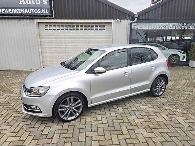 Occasion VW Polo Highline 90 PK (66 kW) 2015 Zilver Hatchback
