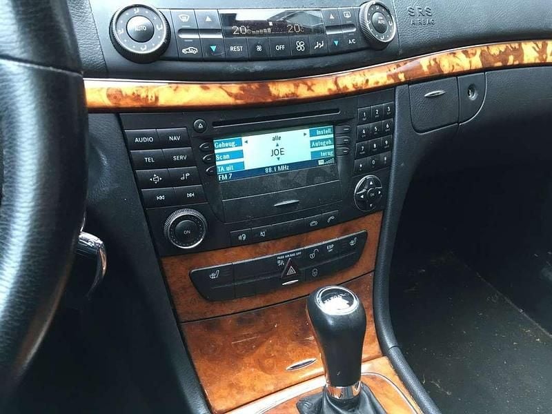 Occasion Mercedes E200 Elegance 184 PK (135 kW) 2007 Grijs (metallic) Stationwagen