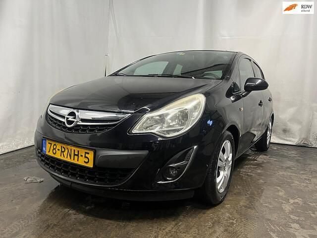 Zwart Occasion 2011 Opel Corsa Edition Hatchback | € 1.495 - Afbeelding 1/4