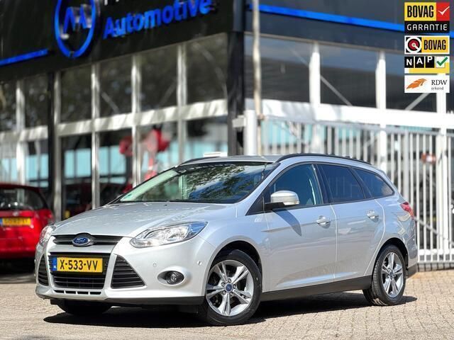 Grijs Gebruikt 2014 Ford Focus Stationwagen | € 7.450 (Eerlijke prijs) - Afbeelding 1/4