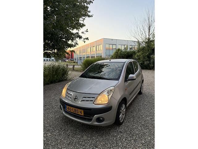 Grijs Gebruikt 2010 Nissan Pixo Hatchback | € 2.250 (Eerlijke prijs) - Afbeelding 1/4