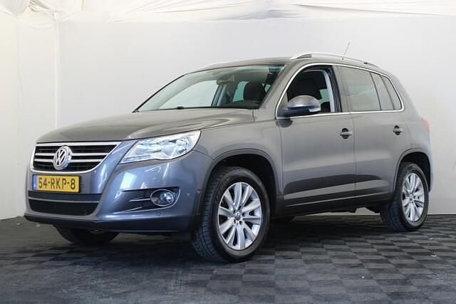 Grijs Gebruikt 2011 VW Tiguan Sport SUV | € 6.450 (Goede deal) - Afbeelding 1/4