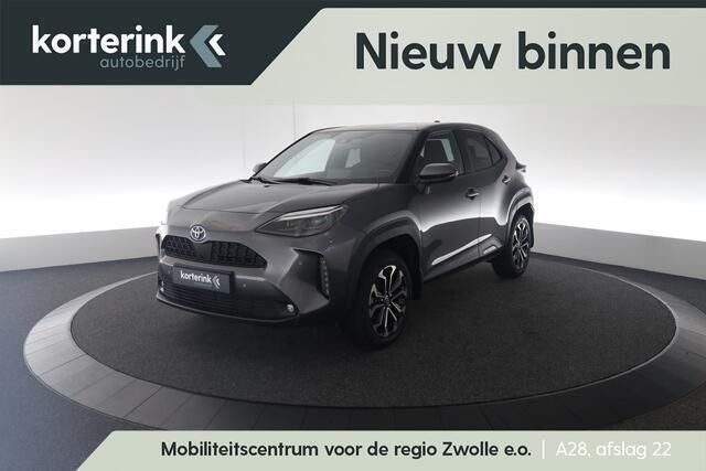 Grijs Gebruikt 2022 Toyota Yaris Cross SUV | € 27.250 (Eerlijke prijs) - Afbeelding 1/4
