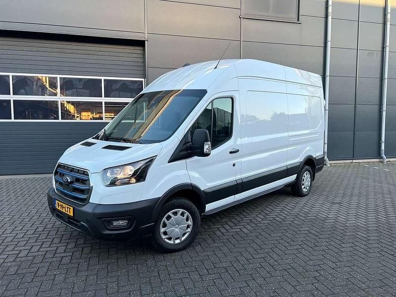 Wit Occasion 2023 Ford E-Transit Trend Van | € 34.500 (Eerlijke prijs) - Afbeelding 1/4