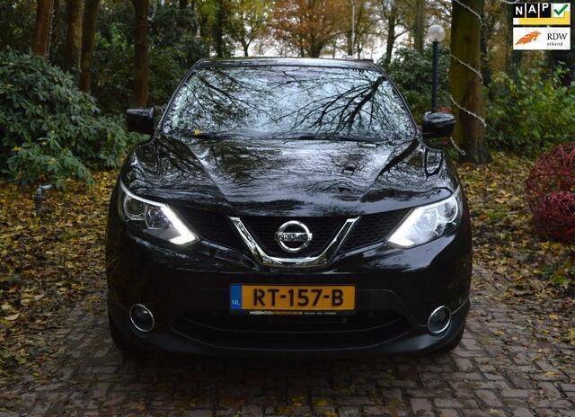 Zwart Gebruikt 2017 Nissan Qashqai N-Connecta SUV | € 16.895 (Eerlijke prijs) - Afbeelding 1/4