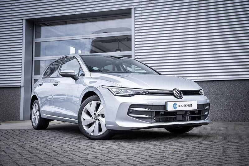 Occasion VW Golf VIII Edition 150 PK (110 kW) 2025 Grijs Hatchback