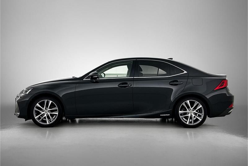 Occasion Lexus IS300h Business Edition 223 PK (164 kW) 2019 Zwart Sedan