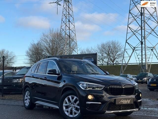 Zwart Occasion 2016 BMW X1 SUV | € 14.950 (Super prijs) - Afbeelding 1/4