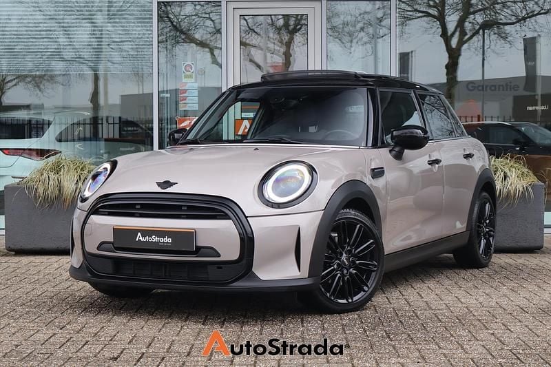 Occasion Mini Cooper Business 136 PK (100 kW) 2022 Grijs Hatchback