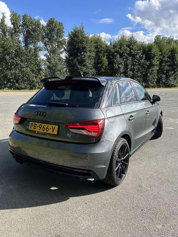 Gebruikt 2015 Audi A1 Sportback Sport Hatchback | € 16.950 (Iets duurder) - Afbeelding 1/4