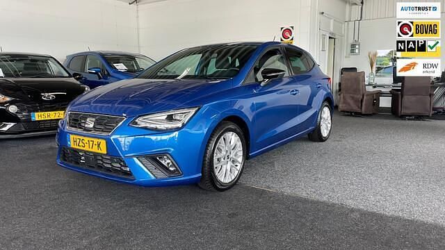 Blauw Gebruikt 2025 Seat Ibiza Business Hatchback | € 23.950 (Eerlijke prijs) - Afbeelding 1/4