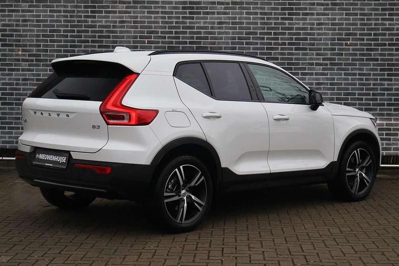 Occasion Volvo XC40 Plus 163 PK (119 kW) 2025 Wit SUV