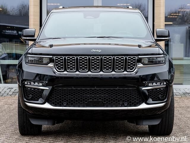 Nieuw Jeep Grand Cherokee Summit 379 PK (278 kW) 2025 Zwart SUV