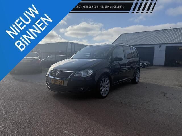 Mpv Gebruikt 2010 VW Touran Highline MPV | € 3.499 (Super prijs) - Afbeelding 1/4