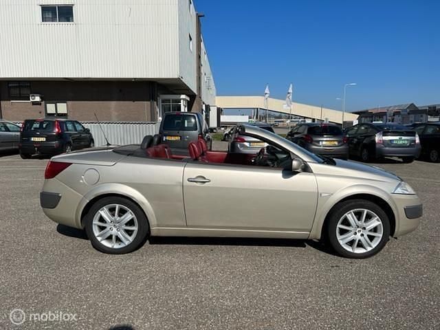 Occasion Renault Mégane Cabriolet Komfort 113 PK (83 kW) 2005 Beige Cabriolet