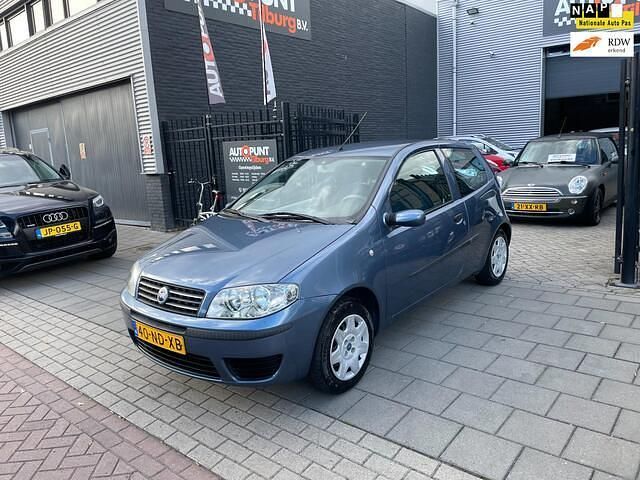 Blauw Gebruikt 2003 Fiat Punto Dynamic Hatchback | € 1.499 (Eerlijke prijs) - Afbeelding 1/4