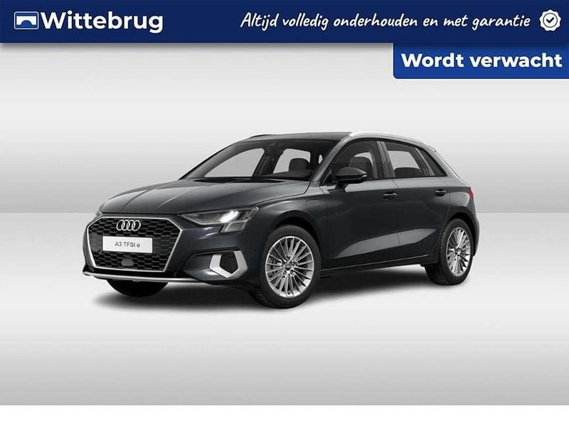 Grijs Gebruikt 2023 Audi A3 Sportback e-tron Advanced Plus Sedan | € 28.950 (Super prijs) - Afbeelding 1/2