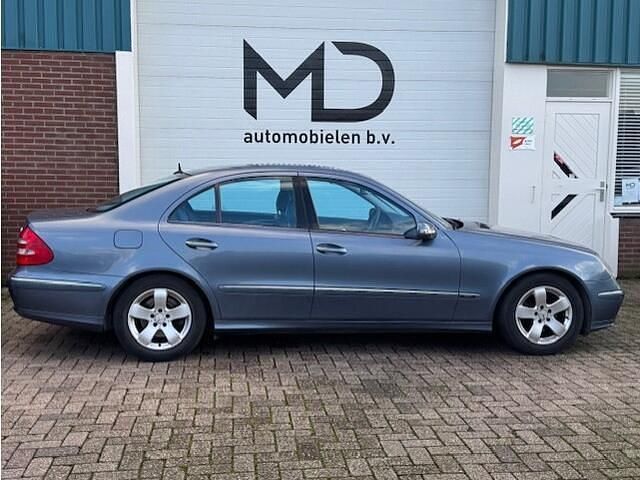 Occasion Mercedes E320 Avantgarde 204 PK (150 kW) 2004 Blauw Sedan