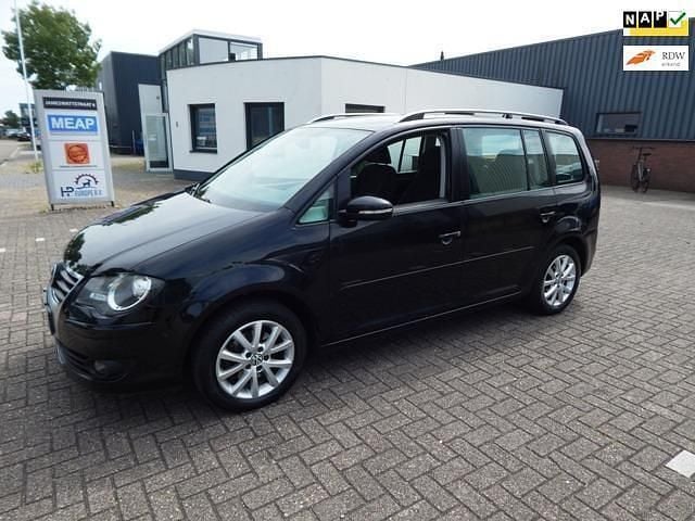 Zwart Gebruikt 2010 VW Touran MPV | € 2.495 (Goede deal) - Afbeelding 1/4
