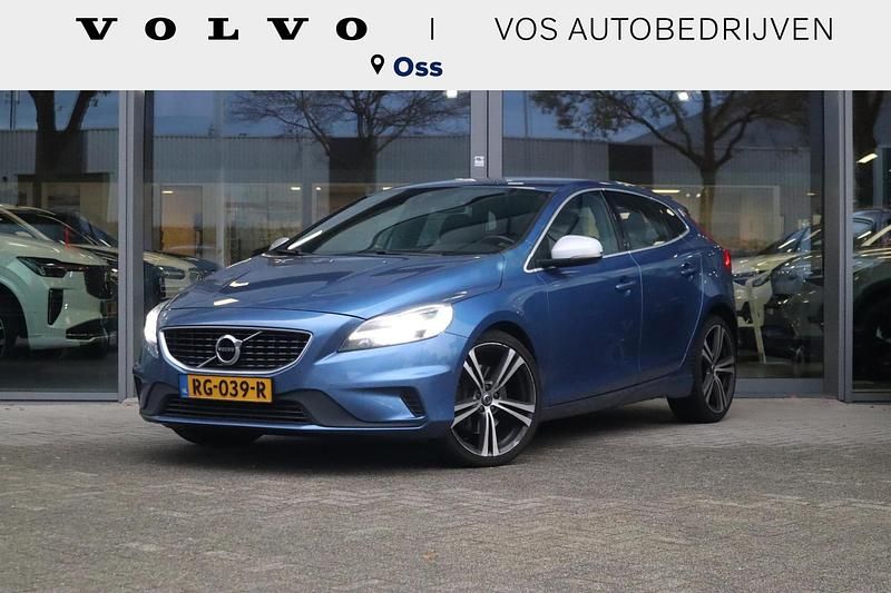 Blauw Gebruikt 2017 Volvo V40 Business Edition Hatchback | € 16.950 (Duur) - Afbeelding 1/4