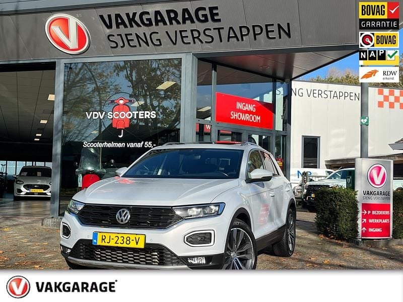 Wit Gebruikt 2018 VW T-Roc Sport SUV | € 24.895 (Eerlijke prijs) - Afbeelding 1/4