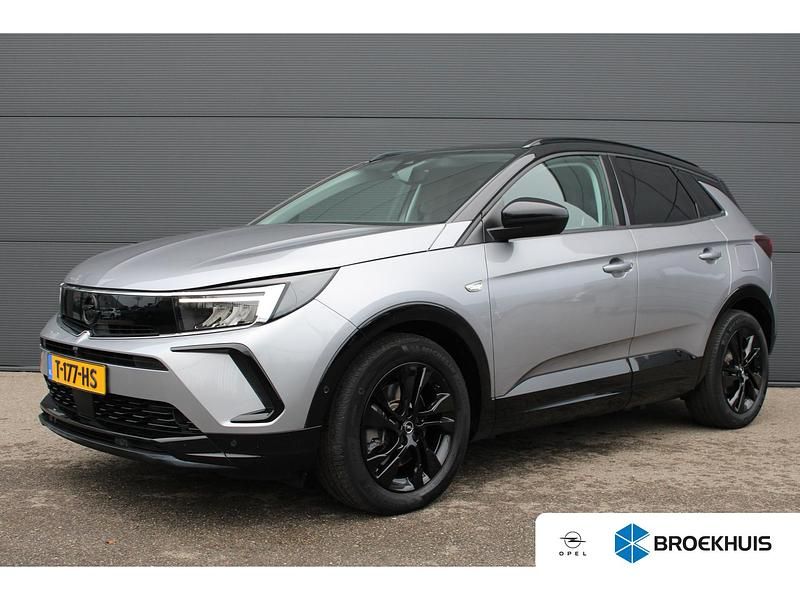 Grijs Occasion 2023 Opel Grandland X SUV | € 28.395 (Iets duurder) - Afbeelding 1/4