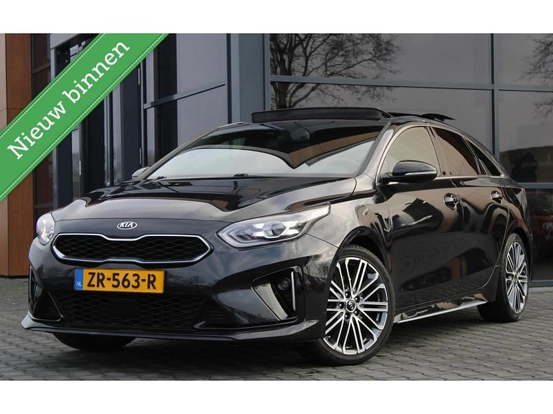 Zwart Gebruikt 2019 Kia ProCeed Stationwagen | € 19.750 (Eerlijke prijs) - Afbeelding 1/4