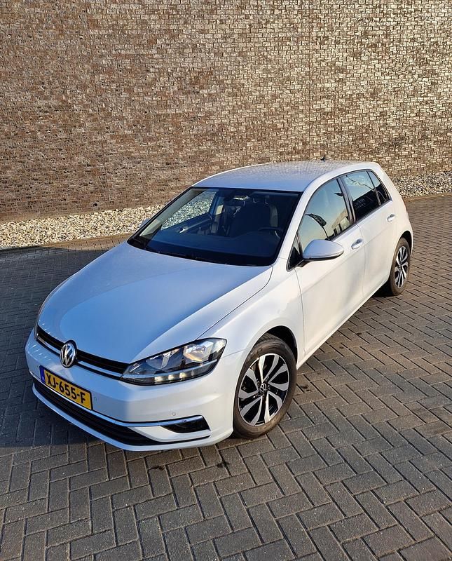 Occasion VW Golf VII Comfortline 115 PK (84 kW) 2019 Wit (metallic) Hatchback
