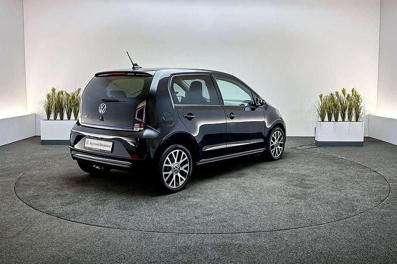 Occasion VW e-up! Style 61 kW (83 PK) 2022 Black pearl Hatchback