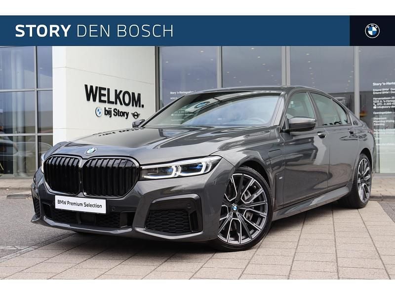 Grijs Gebruikt 2020 BMW 745e Comfort Edition Sedan | € 54.950 (Goede deal) - Afbeelding 1/4