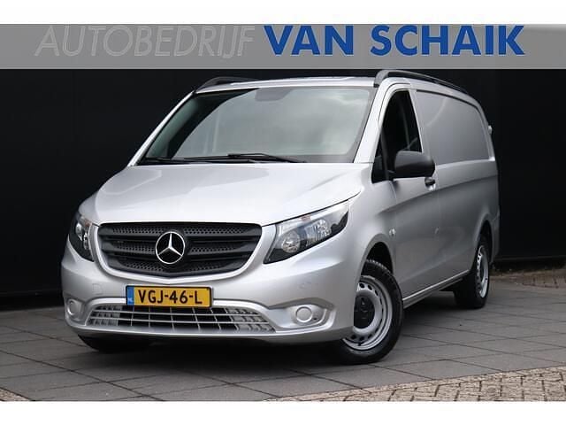 Grijs Gebruikt 2020 Mercedes Vito MPV | € 16.950 (Goede deal) - Afbeelding 1/4