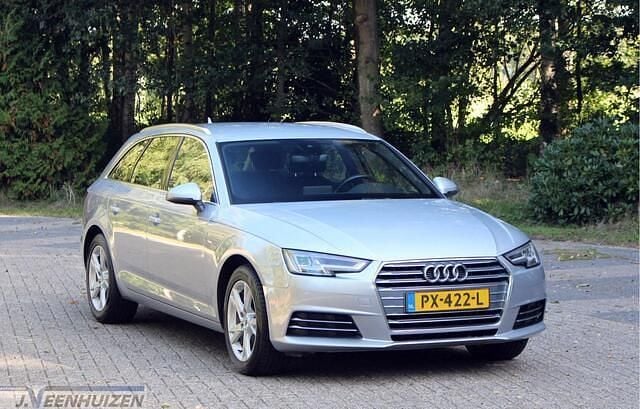 Grijs Gebruikt 2017 Audi A4 Sport Stationwagen | € 10.998 (Super prijs) - Afbeelding 1/4