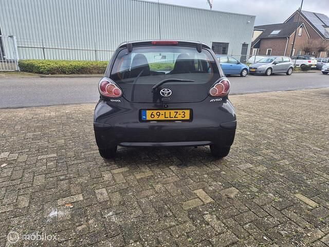 Occasion Toyota Aygo Comfort 68 PK (50 kW) 2010 Zwart Hatchback