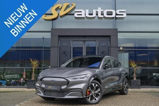 Grijs Gebruikt 2021 Ford Mustang Mach-E SUV | € 32.950 (Eerlijke prijs) - Afbeelding 1/4