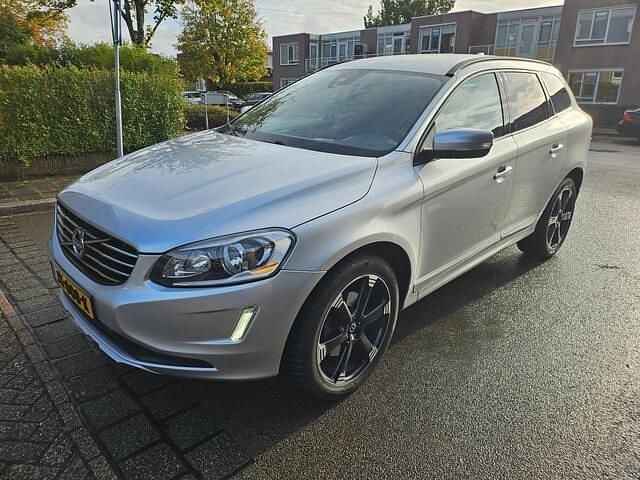 Grijs Occasion 2013 Volvo XC60 Summum SUV | € 8.950 (Eerlijke prijs) - Afbeelding 1/4