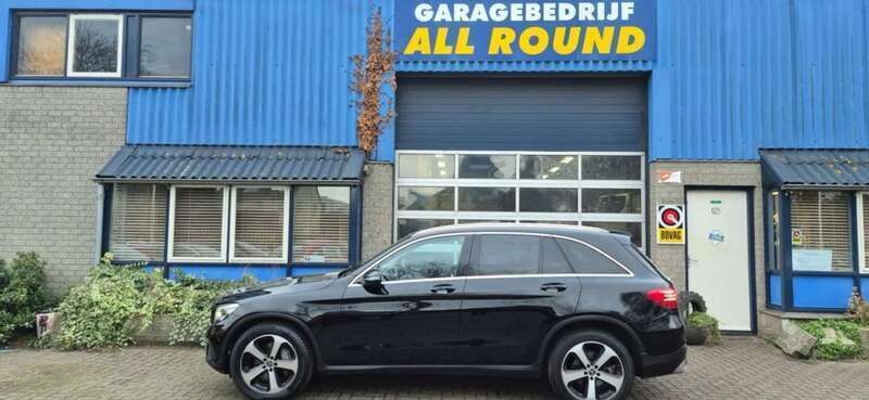 Zwart Gebruikt 2018 Mercedes 250 Premium Stationwagen | € 30.855 (Duur) - Afbeelding 1/4