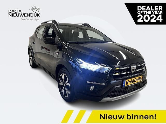 Zwart Gebruikt 2021 Dacia Sandero Comfort Hatchback | € 12.895 (Eerlijke prijs) - Afbeelding 1/4