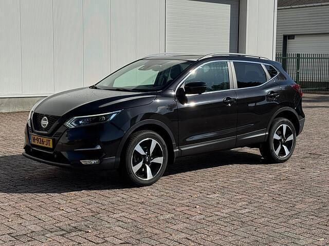 Zwart Gebruikt 2019 Nissan Qashqai N-Motion SUV | € 14.250 (Goede deal) - Afbeelding 1/4