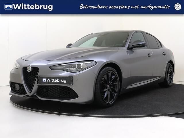 Occasion Alfa Romeo Giulia Super 203 PK (149 kW) 2020 Grijs (metallic) Sedan