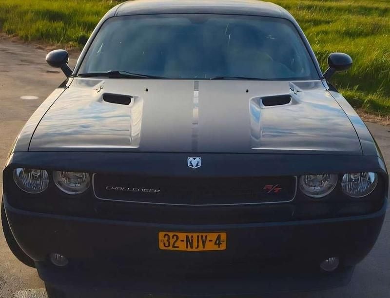 Zwart Gebruikt 2009 Dodge Challenger Coupé | € 31.500 - Afbeelding 1/4