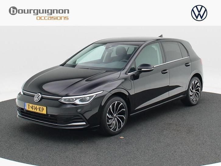 Occasion 2021 VW e-Golf Style Hatchback | € 22.450 (Goede deal) - Afbeelding 1/4