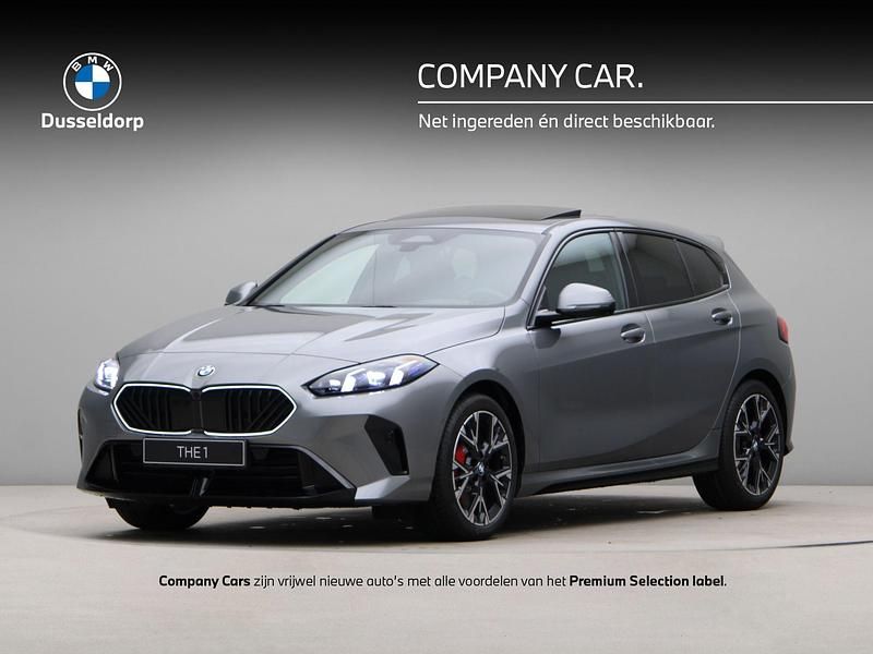 Grijs Gebruikt 2025 BMW 120 M Sport Hatchback | € 42.950 (Duur) - Afbeelding 1/4