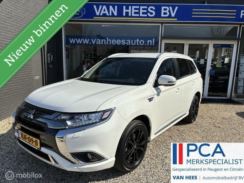 Wit Gebruikt 2020 Mitsubishi Outlander P-HEV Intense+ SUV | € 25.945 (Eerlijke prijs) - Afbeelding 1/4