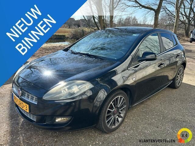 Zwart Gebruikt 2010 Fiat Bravo Dynamic Hatchback | € 3.450 (Eerlijke prijs) - Afbeelding 1/4