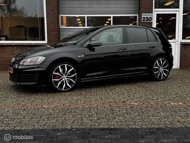 Zwart Gebruikt 2013 VW Golf VII GTI Hatchback | € 11.950 (Goede deal) - Afbeelding 1/4