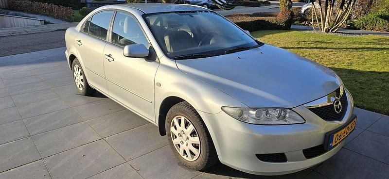 Grijs Occasion 2002 Mazda 6 Exclusive Hatchback | € 2.799 (Eerlijke prijs) - Afbeelding 1/4