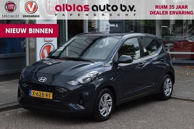 Grijs Gebruikt 2024 Hyundai i10 Comfort Hatchback | € 15.950 (Goede deal) - Afbeelding 1/4
