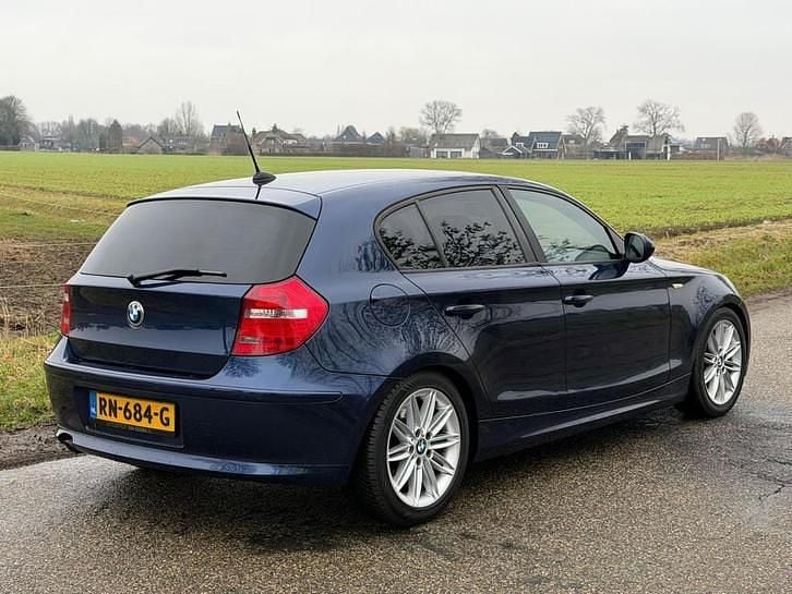 Occasion BMW 118 143 PK (105 kW) 2010 Blauw Hatchback