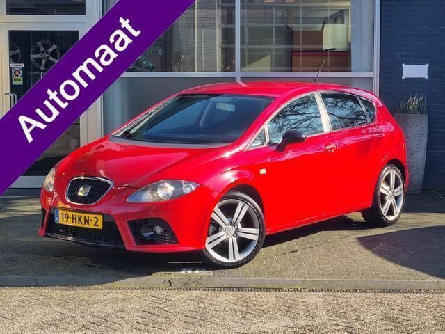 Rood Gebruikt 2009 Seat Leon FR Hatchback | € 6.995 (Eerlijke prijs) - Afbeelding 1/4