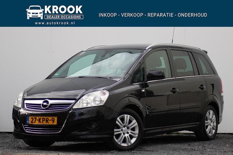 Zwart Gebruikt 2010 Opel Zafira Cosmo MPV | € 3.900 (Eerlijke prijs) - Afbeelding 1/3